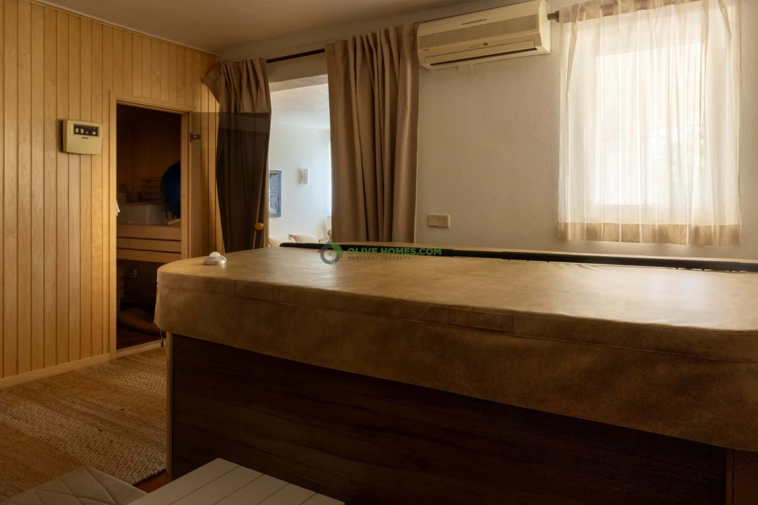 Moradia T5 para Venda em Albufeira e Olhos de Água Foto 51