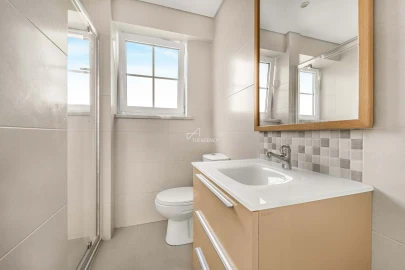 Apartamento T2 para Arrendamento em Cascais e Estoril