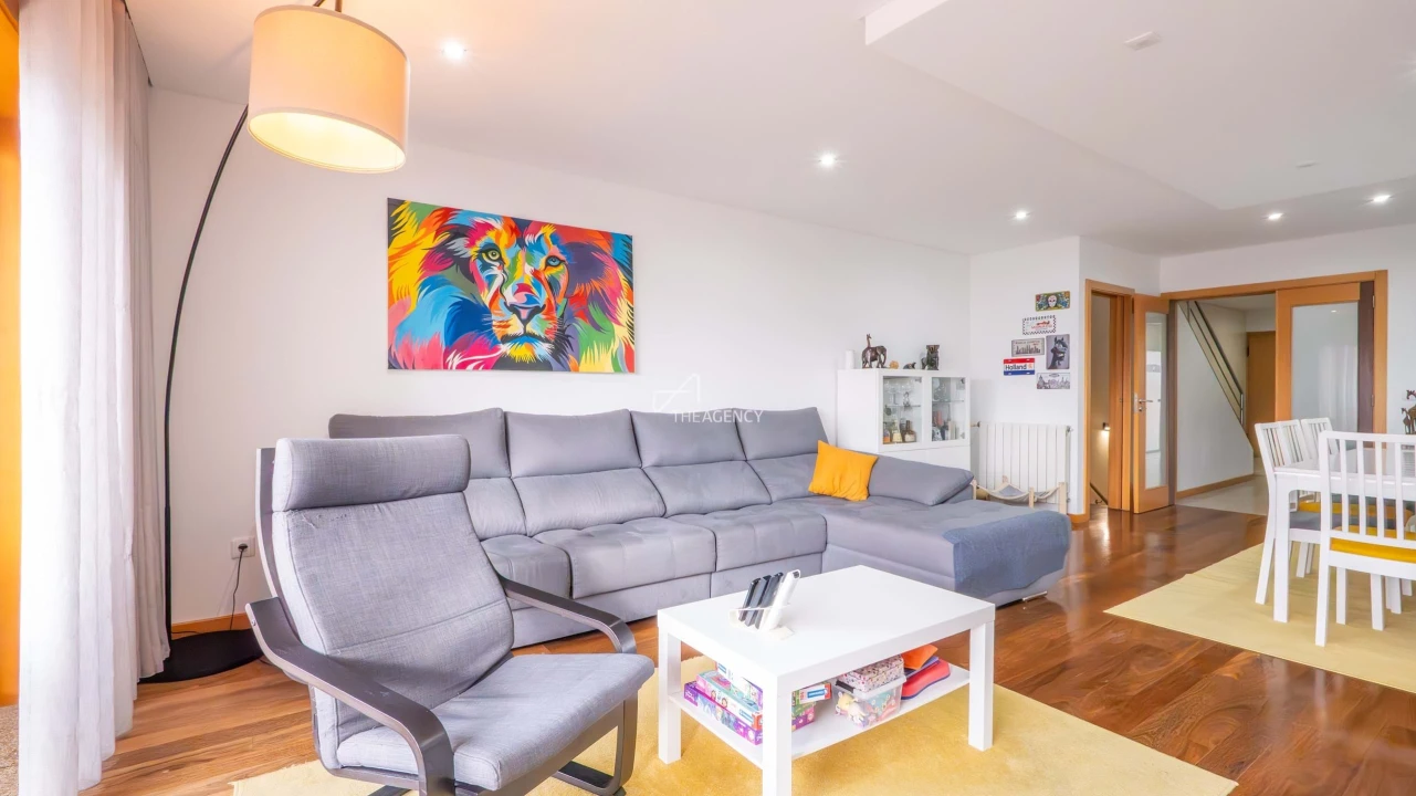 Moradia T4 para Venda em Santa Marinha e São Pedro da Afurada Foto 7