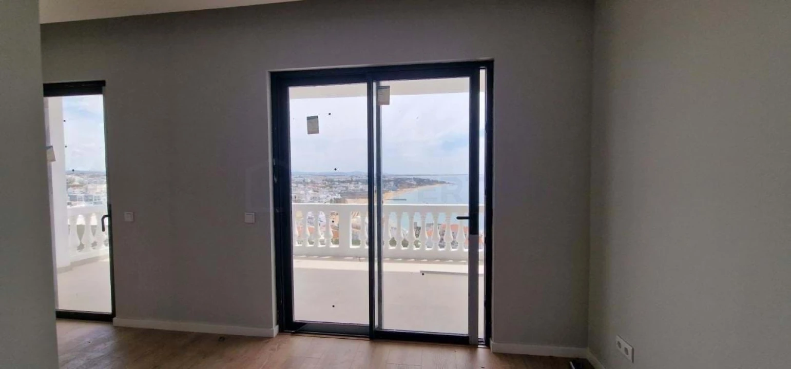 Apartamento T1 para Venda em Albufeira e Olhos de Água Foto 27
