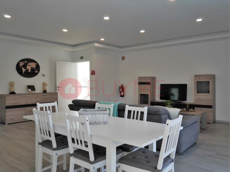 Moradia T6 para Venda em Almancil Foto 5