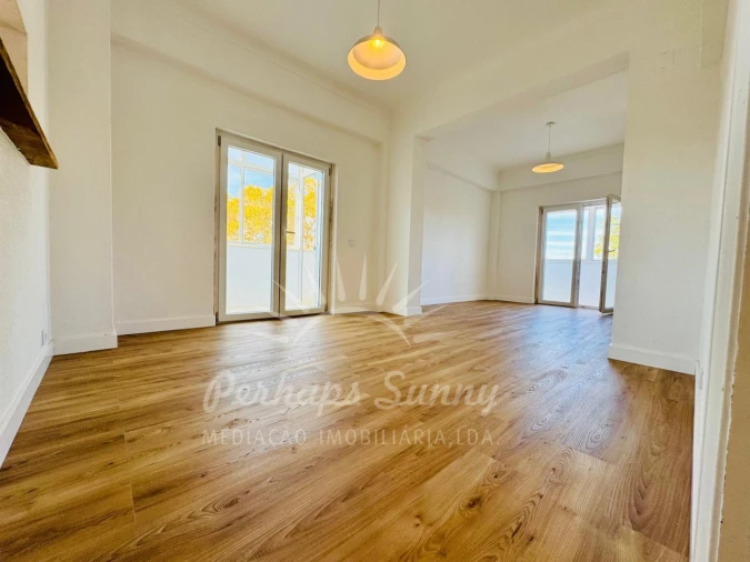 Apartamento T2 para Venda em Grândola e Santa Margarida da Serra Foto 3