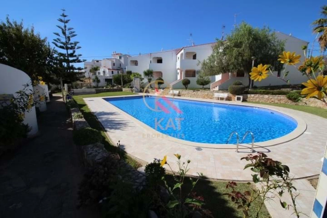 Apartamento T2 para Venda em Porches Foto 18