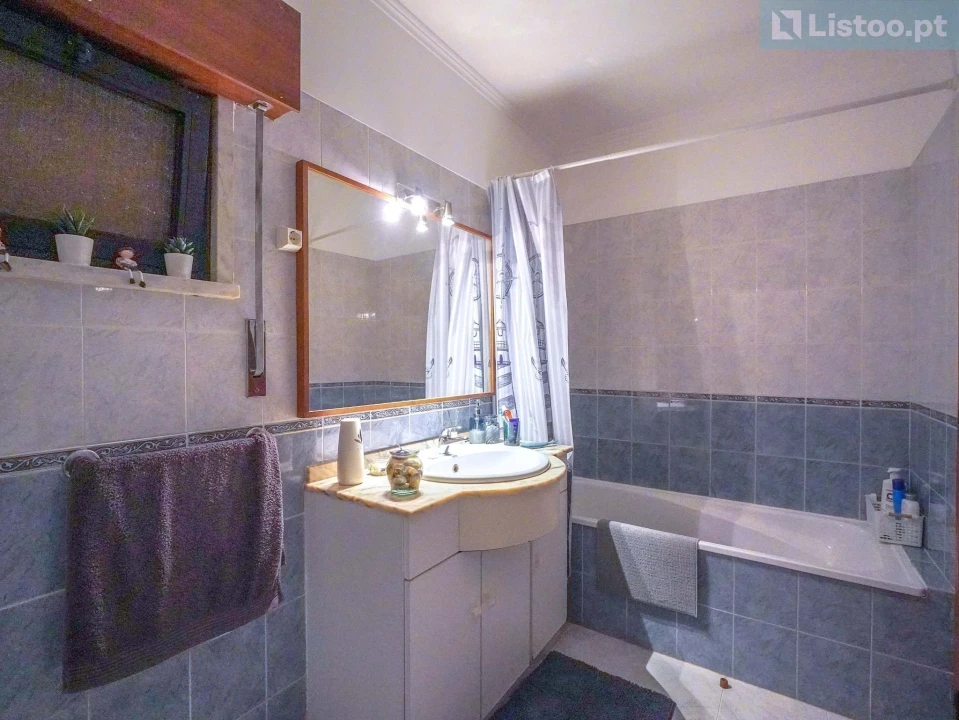 Apartamento T3 para Venda em Algueirão-Mem Martins Foto 31