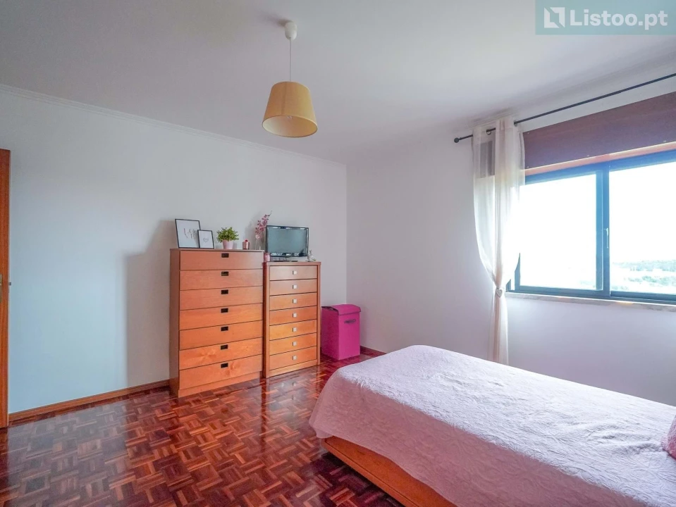 Apartamento T3 para Venda em Algueirão-Mem Martins Foto 27