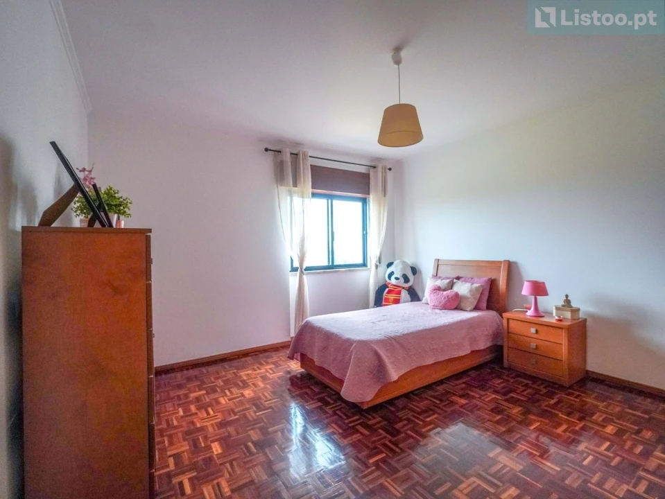 Apartamento T3 para Venda em Algueirão-Mem Martins Foto 26