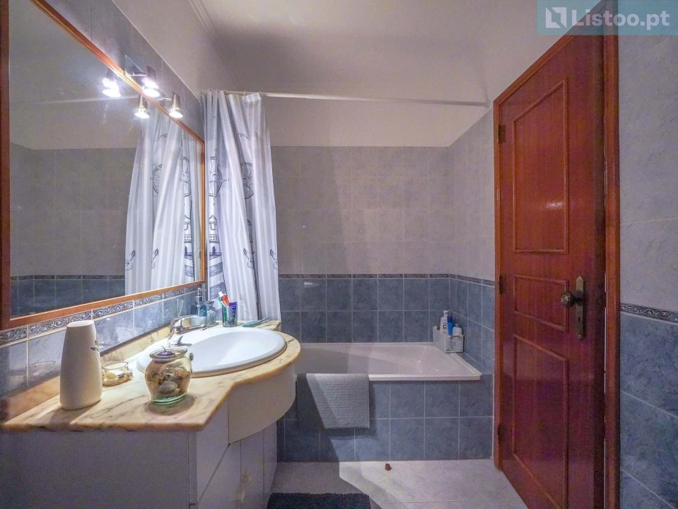 Apartamento T3 para Venda em Algueirão-Mem Martins Foto 30