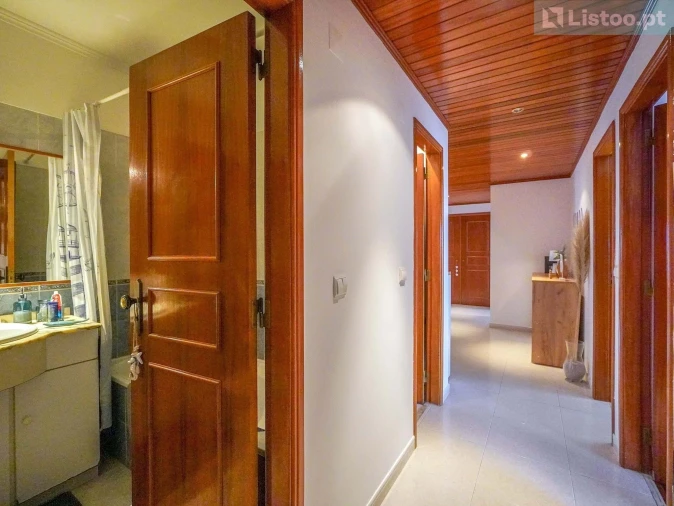 Apartamento T3 para Venda em Algueirão-Mem Martins Foto 38