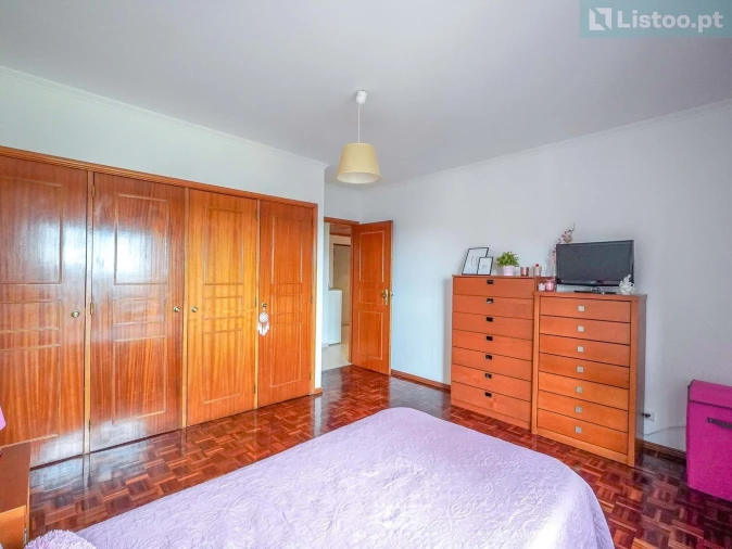 Apartamento T3 para Venda em Algueirão-Mem Martins Foto 28