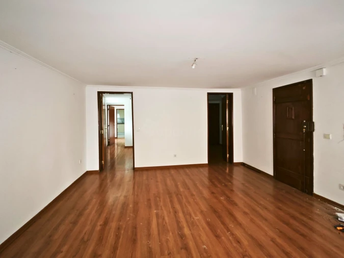 Apartamento T2 para Venda em São Vicente Foto 4