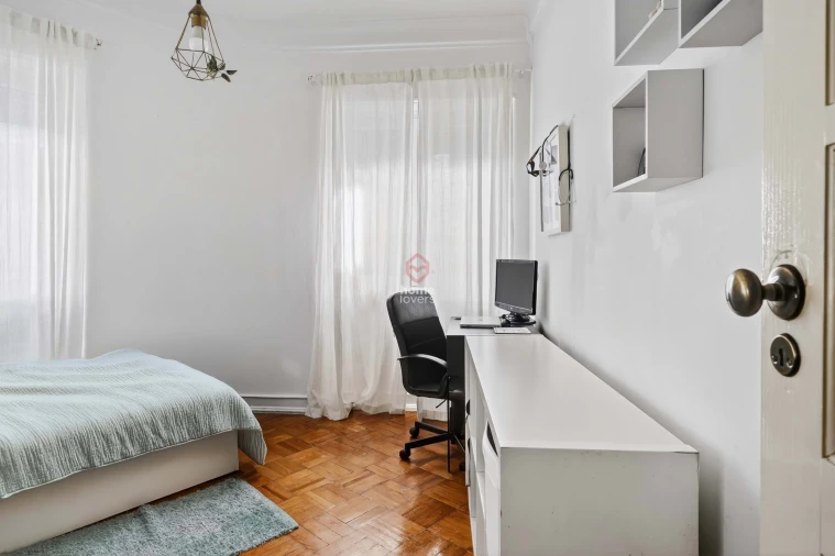 Apartamento T3 para Venda em Algés, Linda-A-Velha e Cruz Quebrada-Dafundo Foto 11