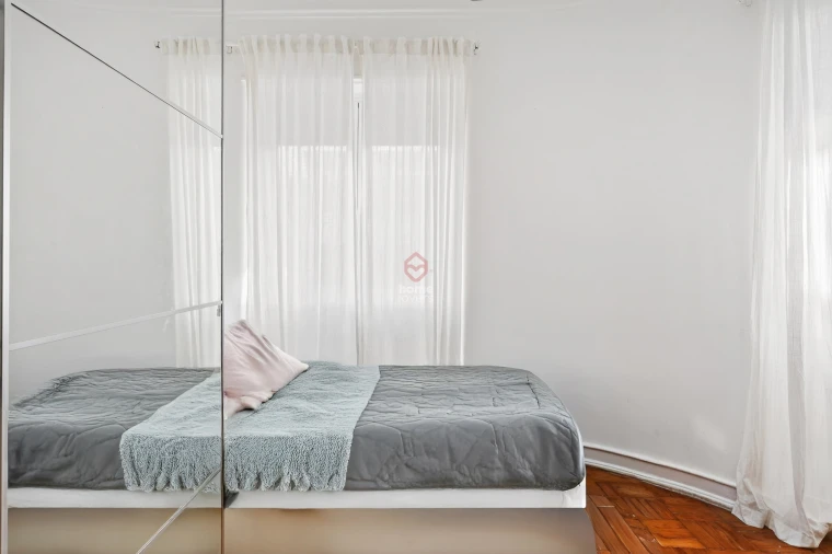 Apartamento T3 para Venda em Algés, Linda-A-Velha e Cruz Quebrada-Dafundo Foto 12