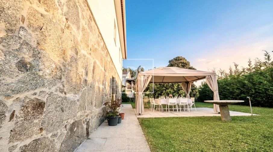 Moradia T3 para Venda em Soutelo Foto 22