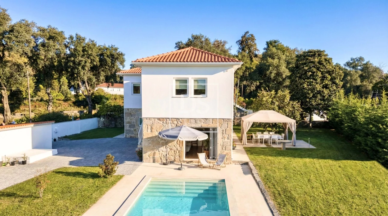 Moradia T3 para Venda em Soutelo Foto 30