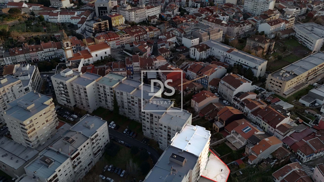 Apartamento T2 para Venda em Braga (Maximinos, Sé e Cividade) Foto 7