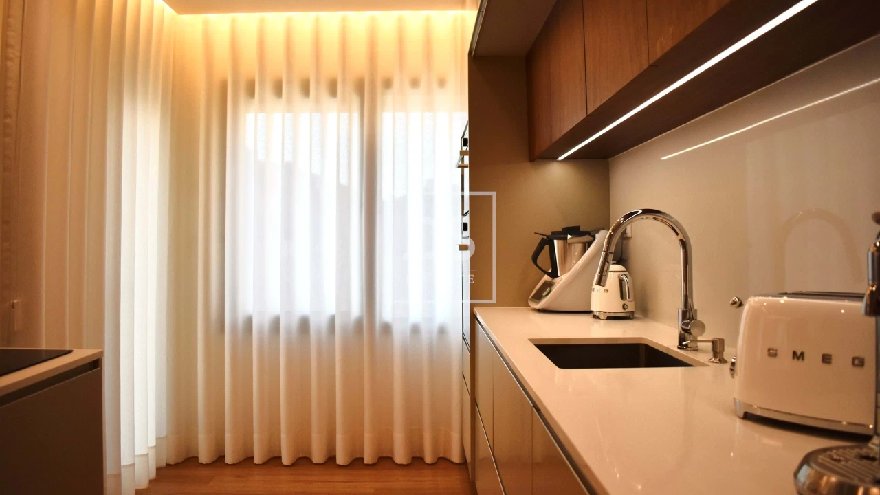 Apartamento T2 para Venda em Braga (Maximinos, Sé e Cividade) Foto 8