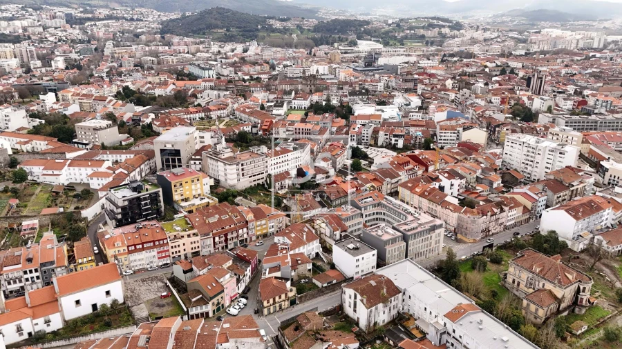 Apartamento T2 para Venda em Braga (Maximinos, Sé e Cividade) Foto 25