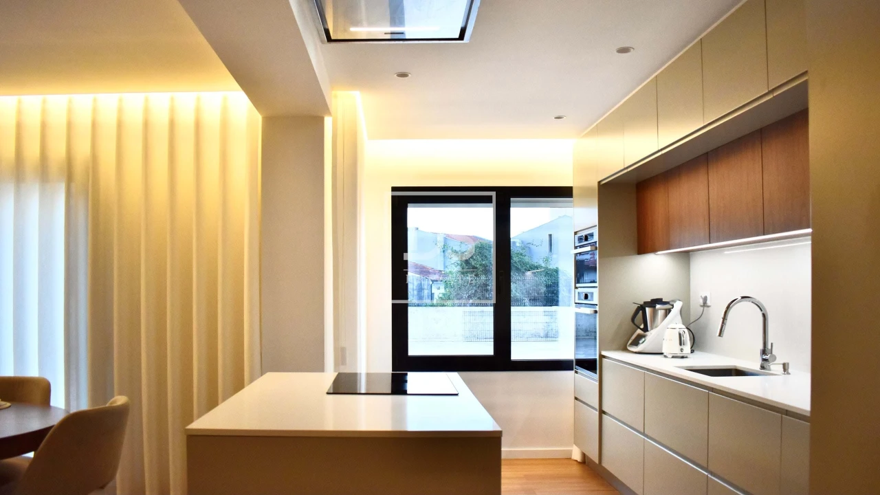 Apartamento T2 para Venda em Braga (Maximinos, Sé e Cividade) Foto 10