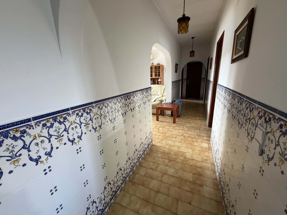 Moradia T5 para Venda em Lagos (São Sebastião e Santa Maria) Foto 5