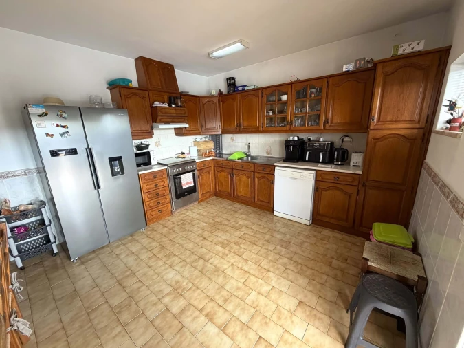 Moradia T5 para Venda em Lagos (São Sebastião e Santa Maria) Foto 4