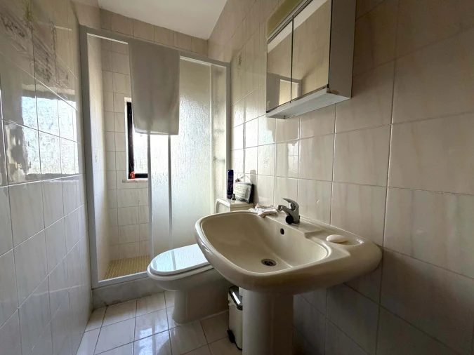 Moradia T5 para Venda em Lagos (São Sebastião e Santa Maria) Foto 15