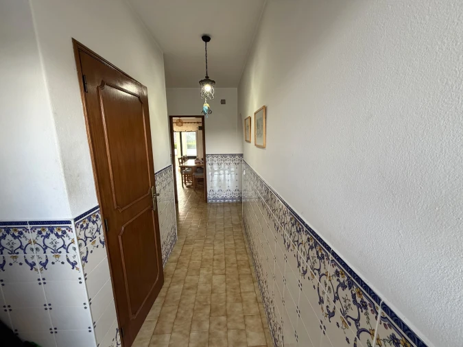 Moradia T5 para Venda em Lagos (São Sebastião e Santa Maria) Foto 2