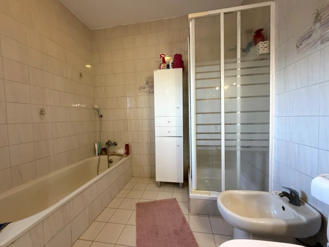 Moradia T5 para Venda em Lagos (São Sebastião e Santa Maria) Foto 11