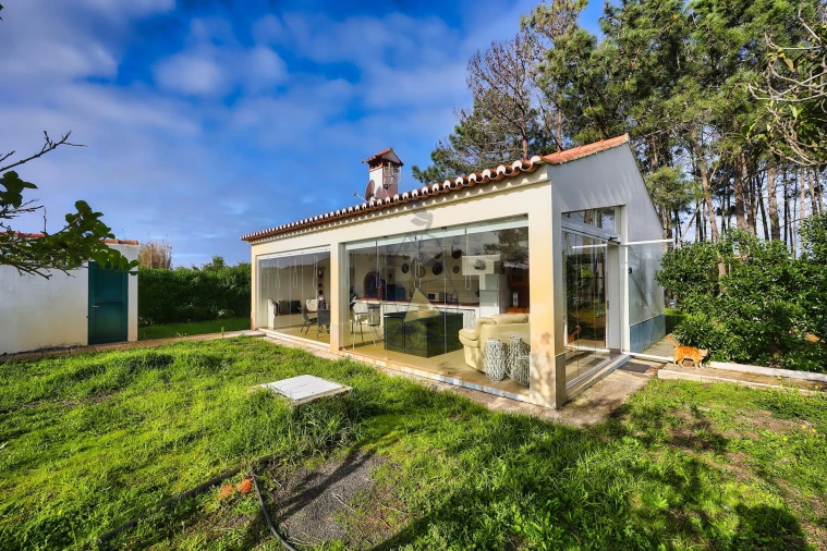 Quinta T3 para Venda em Rogil