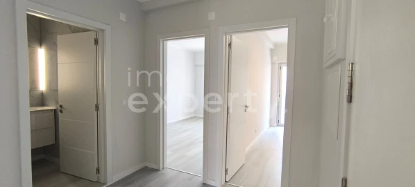Apartamento T2 para Venda em Oeiras e São Julião da Barra, Paço de Arcos e Caxias