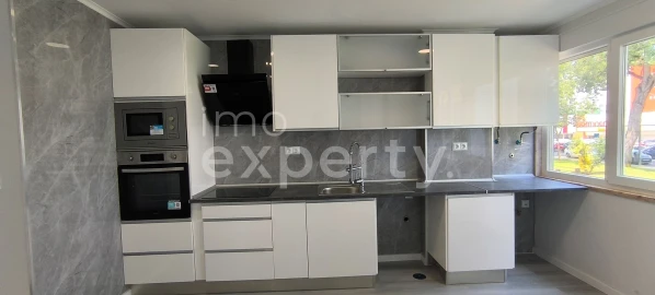 Apartamento T2 para Venda em Oeiras e São Julião da Barra, Paço de Arcos e Caxias