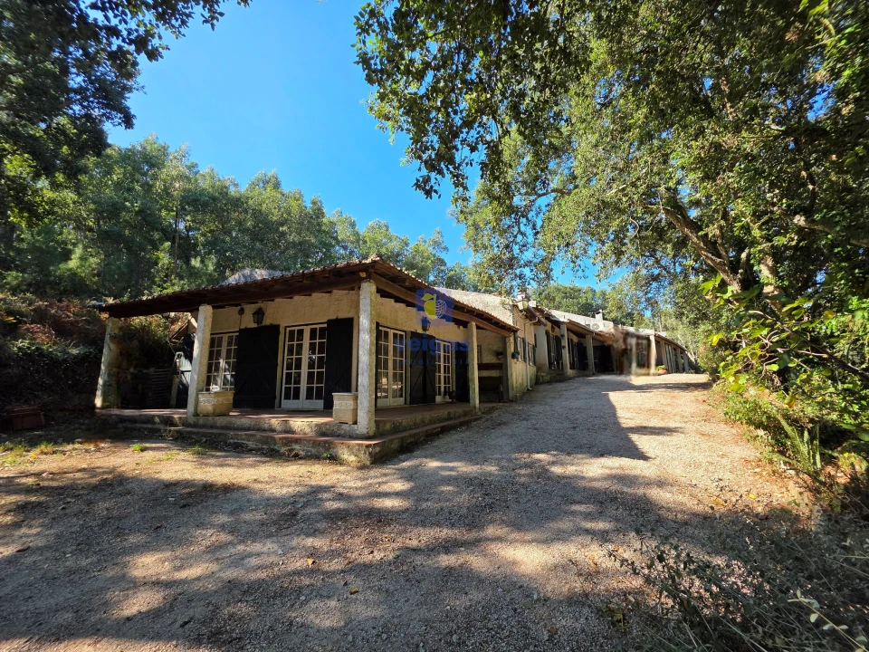 Quinta T4 para Venda em Venda do Pinheiro e Santo Estêvão das Galés Foto 2
