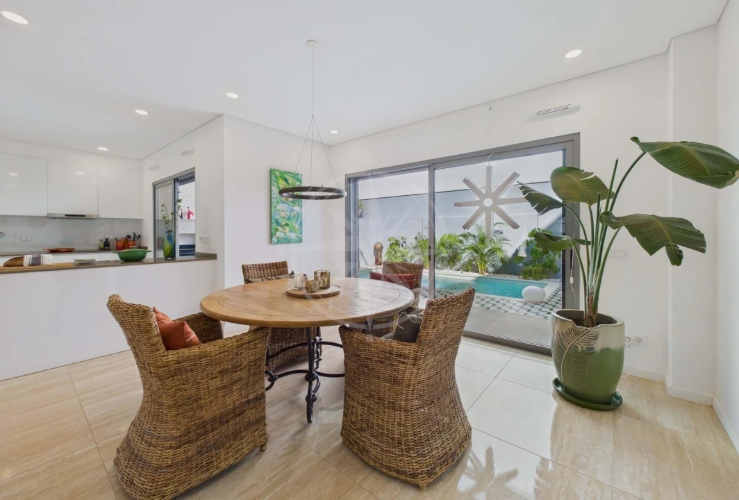 Moradia T3 para Venda em Tavira (Santa Maria e Santiago) Foto 12