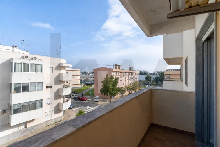 Apartamento T2 para Venda em Olhão Foto 16