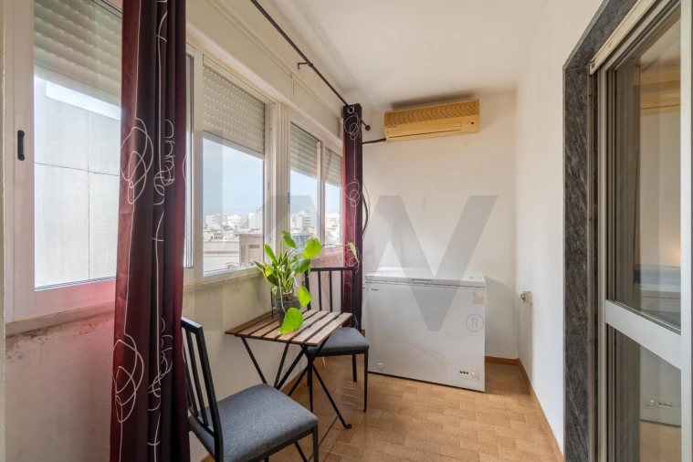 Apartamento T2 para Venda em Olhão Foto 12