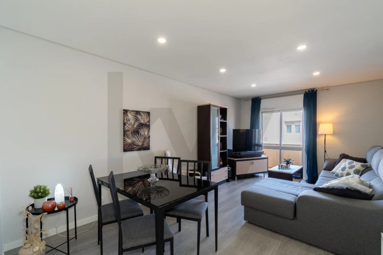 Apartamento T2 para Venda em Olhão Foto 2