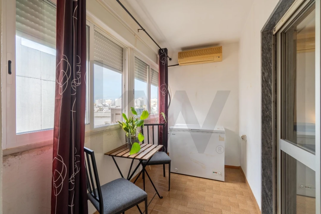 Apartamento T2 para Venda em Olhão Foto 12