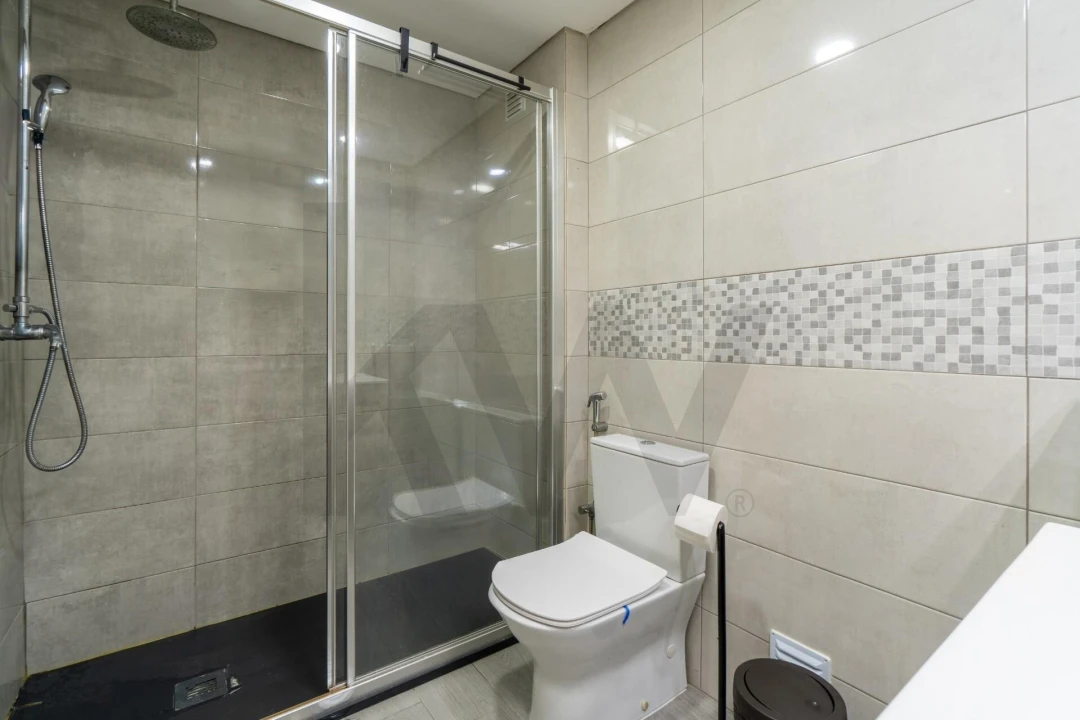 Apartamento T2 para Venda em Olhão Foto 8