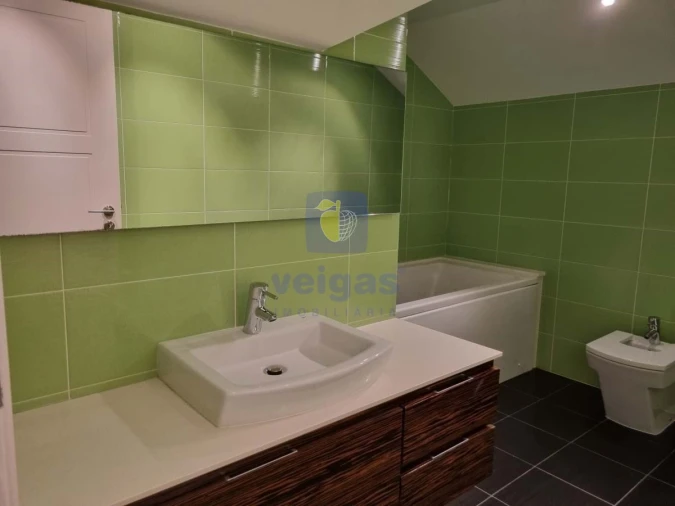 Apartamento T4 para Arrendamento em Avenidas Novas Foto 29