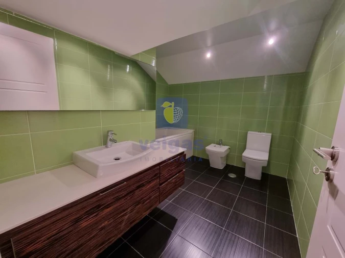 Apartamento T4 para Arrendamento em Avenidas Novas Foto 28