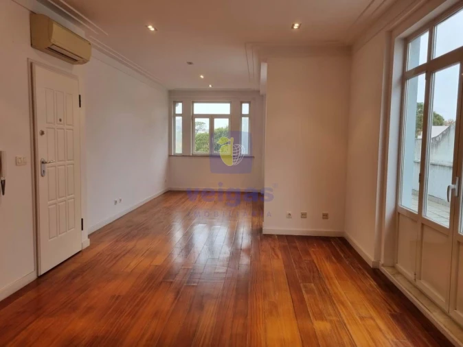 Apartamento T4 para Arrendamento em Avenidas Novas Foto 9