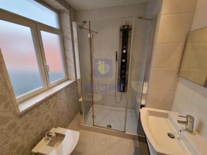 Apartamento T4 para Arrendamento em Avenidas Novas Foto 42