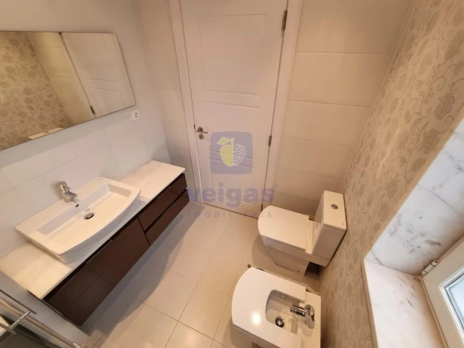 Apartamento T4 para Arrendamento em Avenidas Novas Foto 44