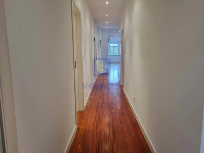 Apartamento T4 para Arrendamento em Avenidas Novas Foto 20