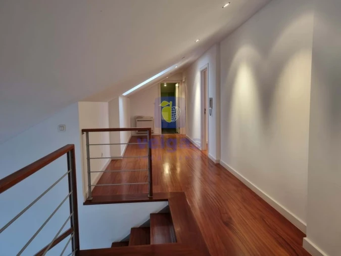 Apartamento T4 para Arrendamento em Avenidas Novas Foto 24