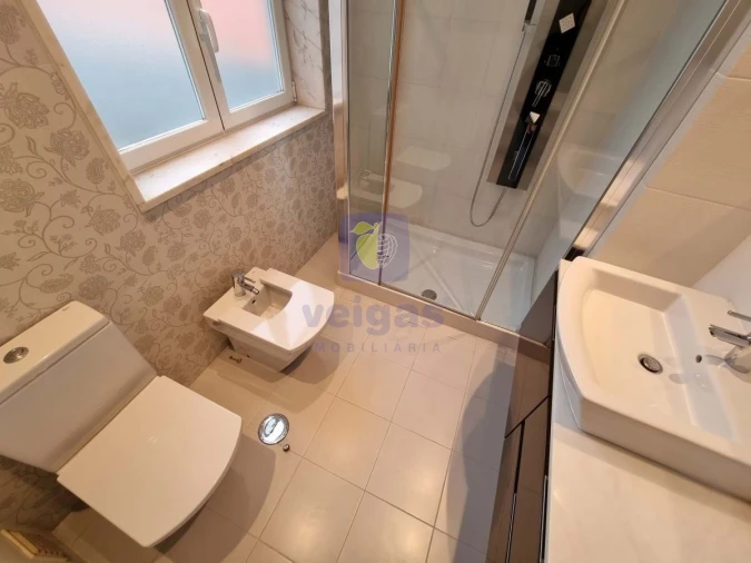 Apartamento T4 para Arrendamento em Avenidas Novas Foto 43