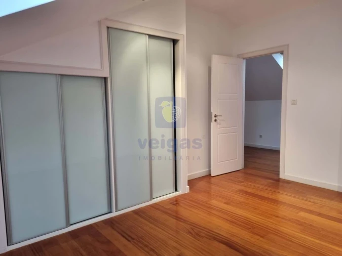 Apartamento T4 para Arrendamento em Avenidas Novas Foto 37