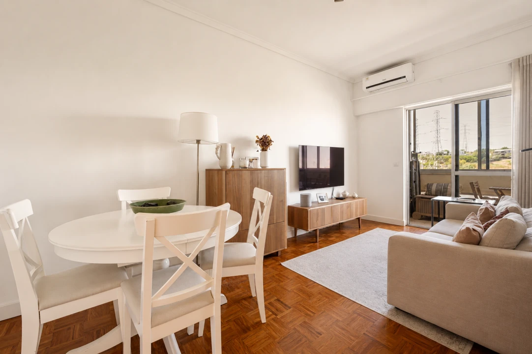 Apartamento T2 para Venda em Lumiar Foto 1