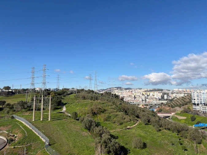 Apartamento T2 para Venda em Lumiar Foto 1