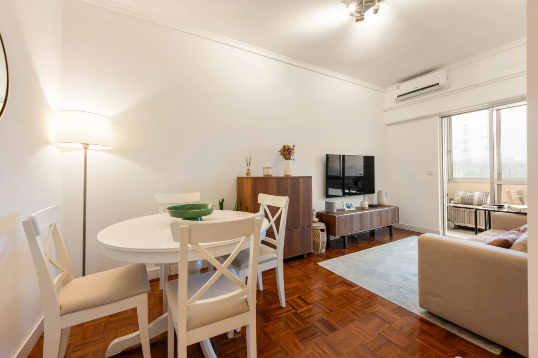 Apartamento T2 para Venda em Lumiar Foto 2