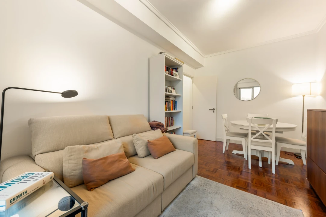 Apartamento T2 para Venda em Lumiar Foto 4